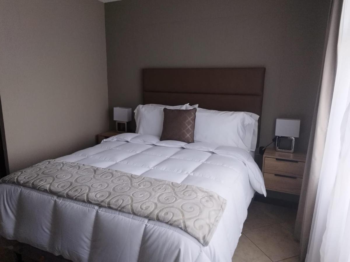 L'Aurora Inn Hostal グアテマラシティ エクステリア 写真