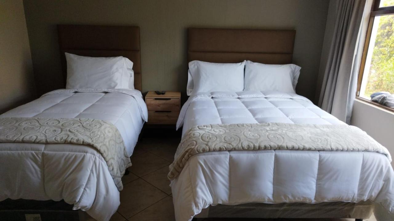 L'Aurora Inn Hostal グアテマラシティ エクステリア 写真